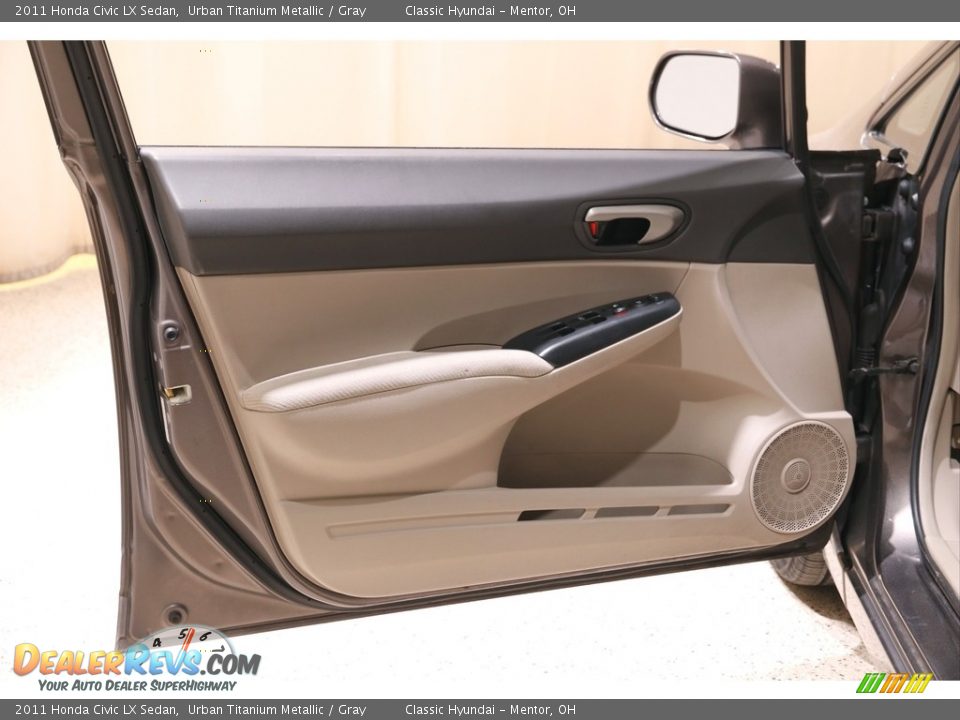 2011 Honda Civic LX Sedan Urban Titanium Metallic / Gray Photo #4