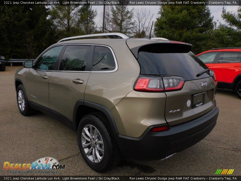 2021 Jeep Cherokee Latitude Lux 4x4 Light Brownstone Pearl / Ski Gray/Black Photo #8