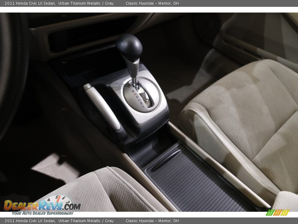 2011 Honda Civic LX Sedan Urban Titanium Metallic / Gray Photo #11