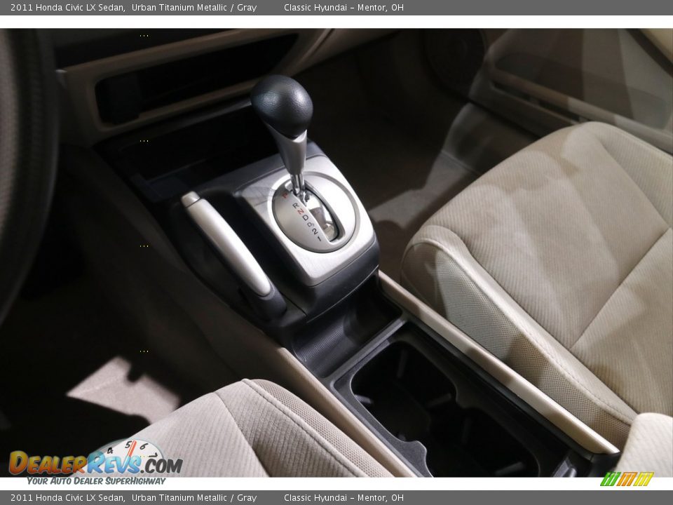 2011 Honda Civic LX Sedan Urban Titanium Metallic / Gray Photo #12