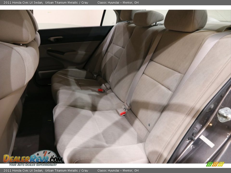 2011 Honda Civic LX Sedan Urban Titanium Metallic / Gray Photo #15