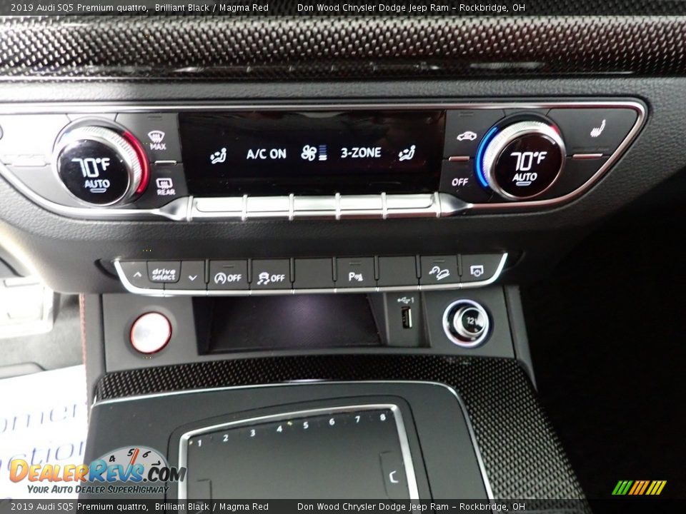Controls of 2019 Audi SQ5 Premium quattro Photo #4