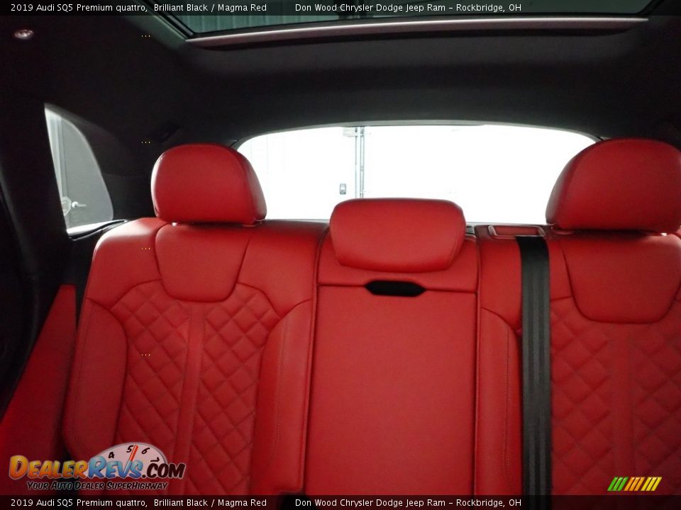 Rear Seat of 2019 Audi SQ5 Premium quattro Photo #32