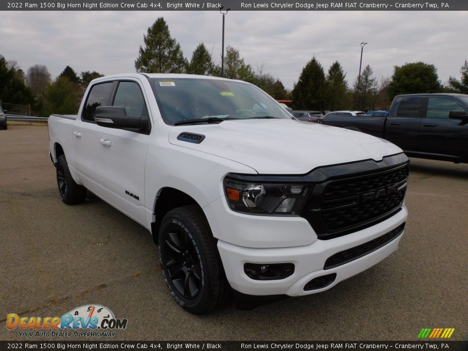 2022 Ram 1500 Big Horn Night Edition Crew Cab 4x4 Bright White / Black Photo #3