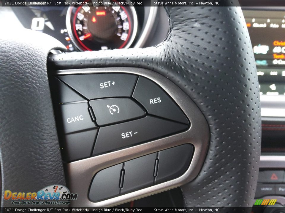 2021 Dodge Challenger R/T Scat Pack Widebody Steering Wheel Photo #18