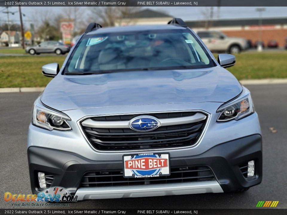 2022 Subaru Outback 2.5i Limited Ice Silver Metallic / Titanium Gray Photo #2