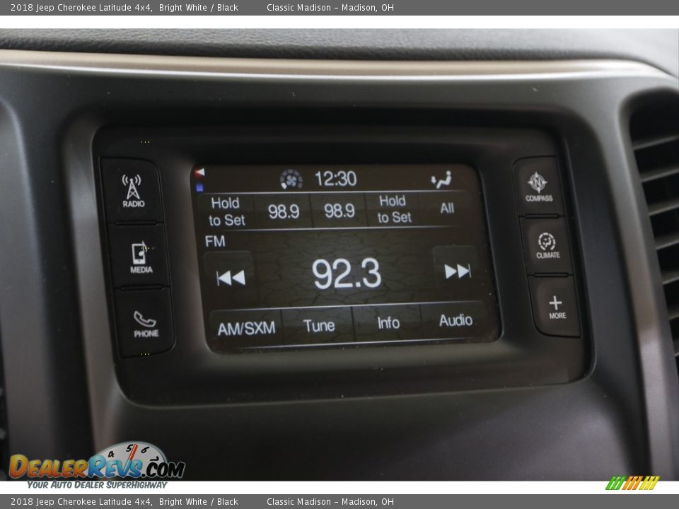 2018 Jeep Cherokee Latitude 4x4 Bright White / Black Photo #10