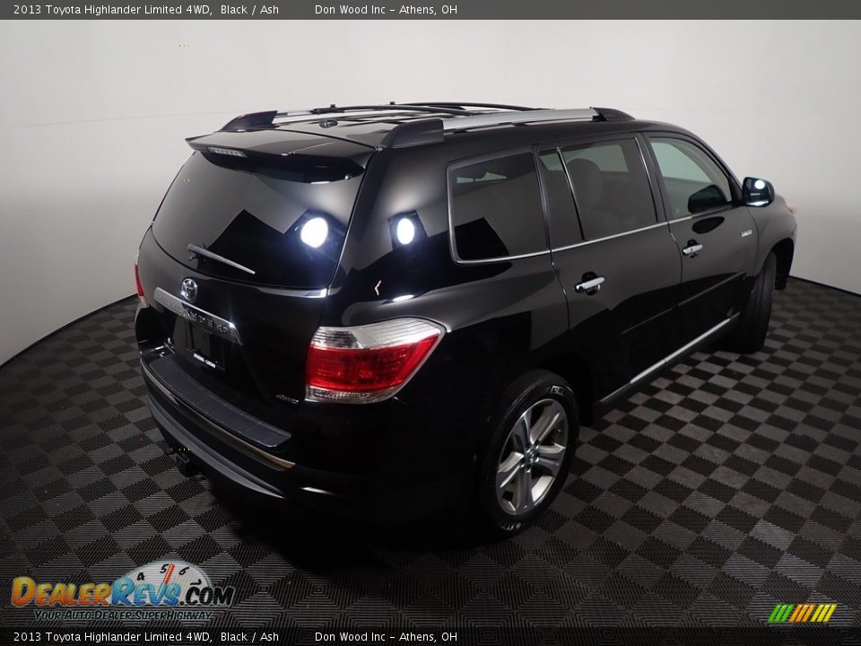 2013 Toyota Highlander Limited 4WD Black / Ash Photo #21