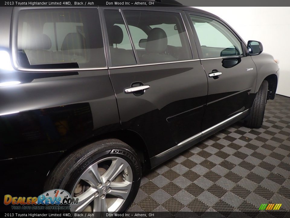 2013 Toyota Highlander Limited 4WD Black / Ash Photo #23