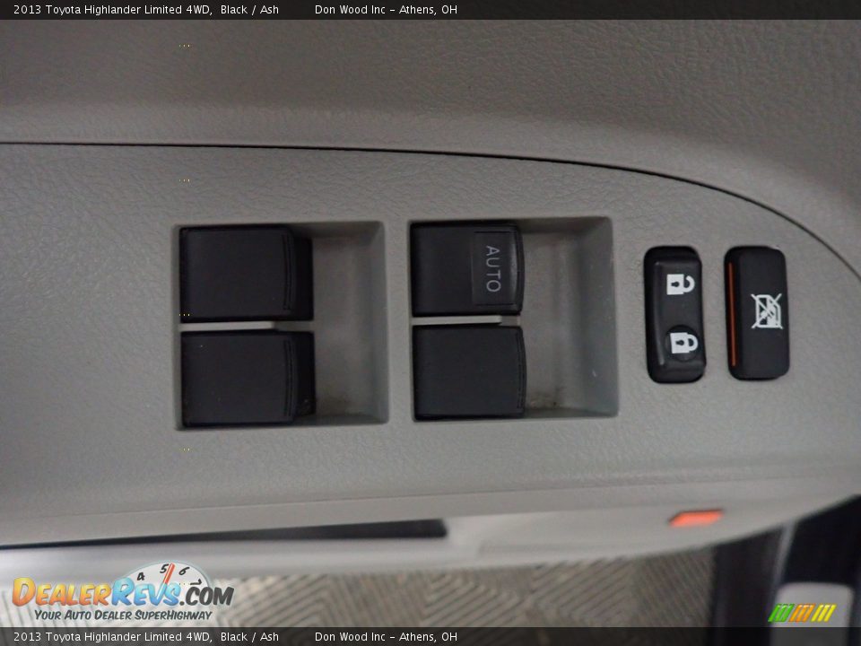 2013 Toyota Highlander Limited 4WD Black / Ash Photo #25