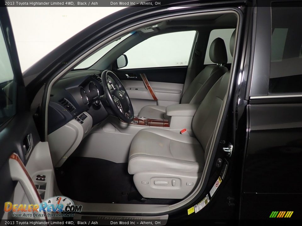 2013 Toyota Highlander Limited 4WD Black / Ash Photo #26