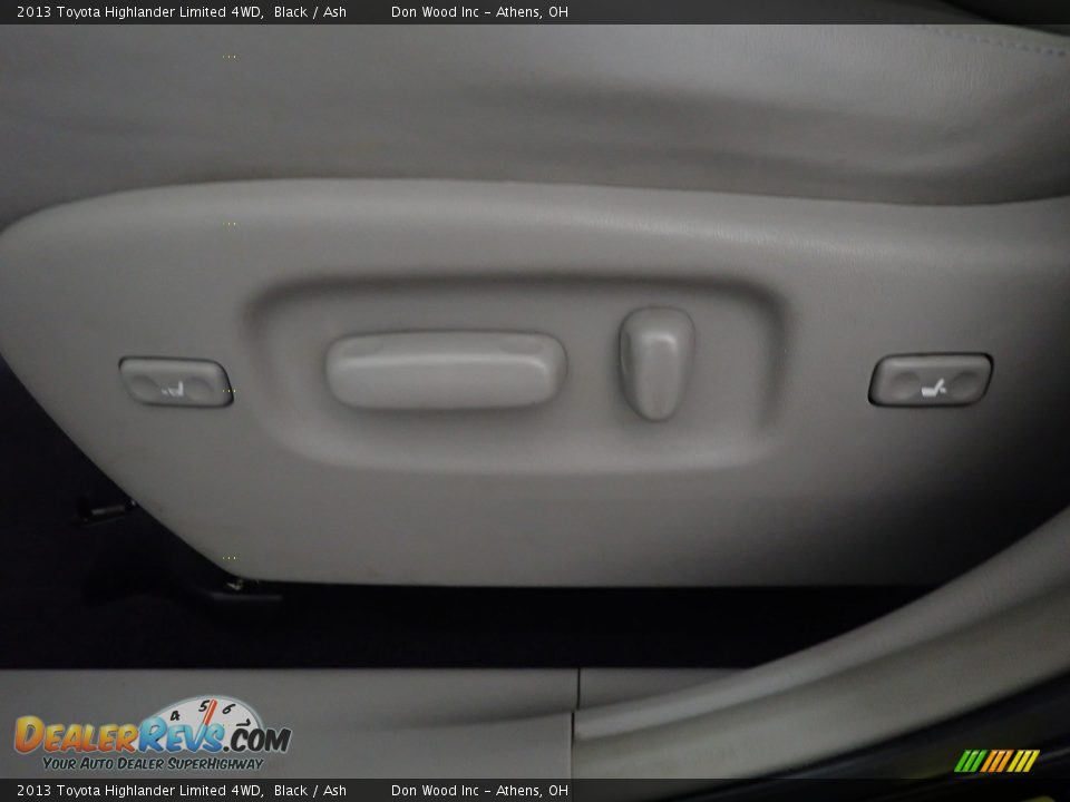 2013 Toyota Highlander Limited 4WD Black / Ash Photo #27
