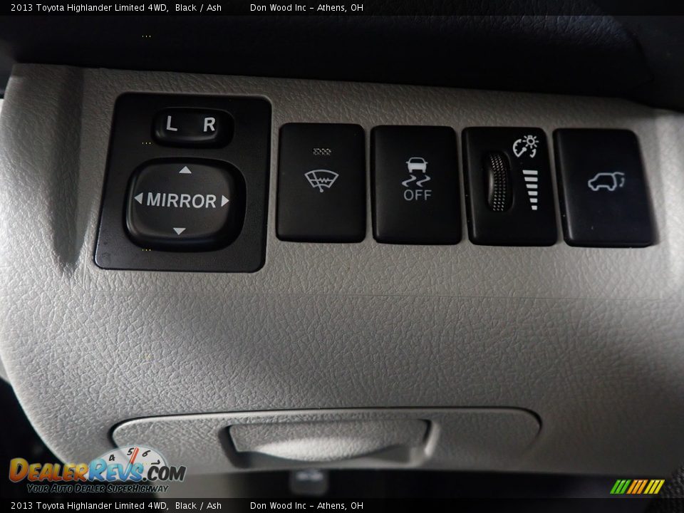 2013 Toyota Highlander Limited 4WD Black / Ash Photo #35
