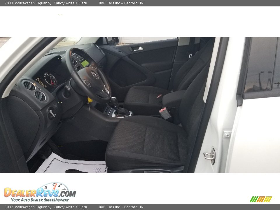 2014 Volkswagen Tiguan S Candy White / Black Photo #10