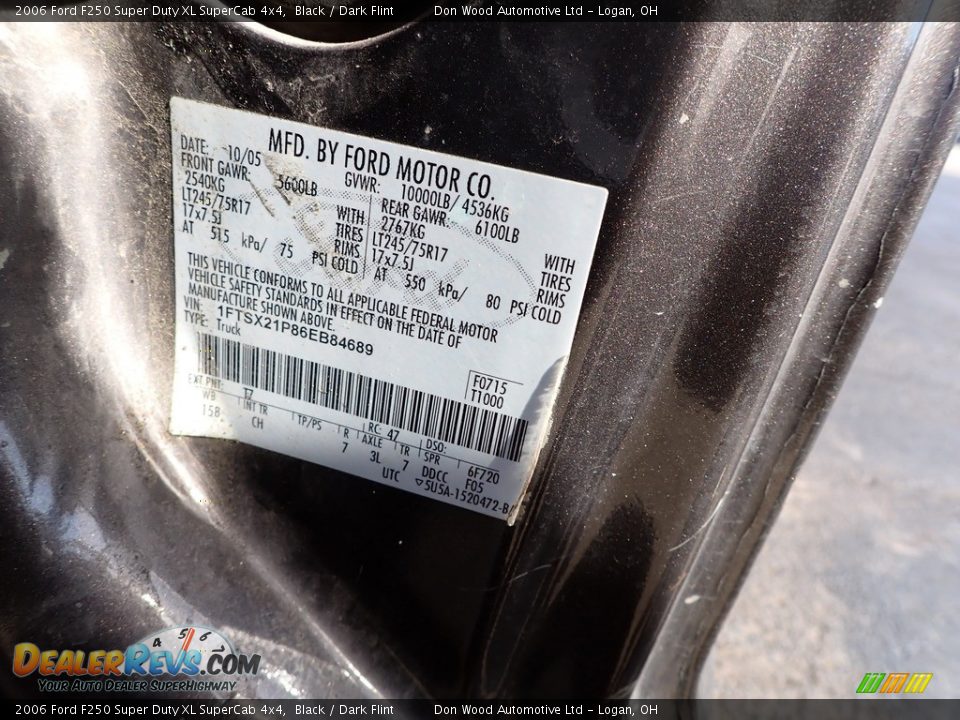 2006 Ford F250 Super Duty XL SuperCab 4x4 Black / Dark Flint Photo #9
