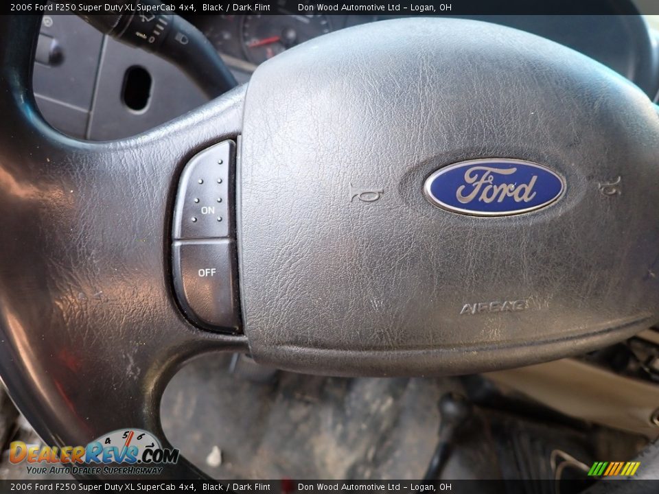 2006 Ford F250 Super Duty XL SuperCab 4x4 Black / Dark Flint Photo #10