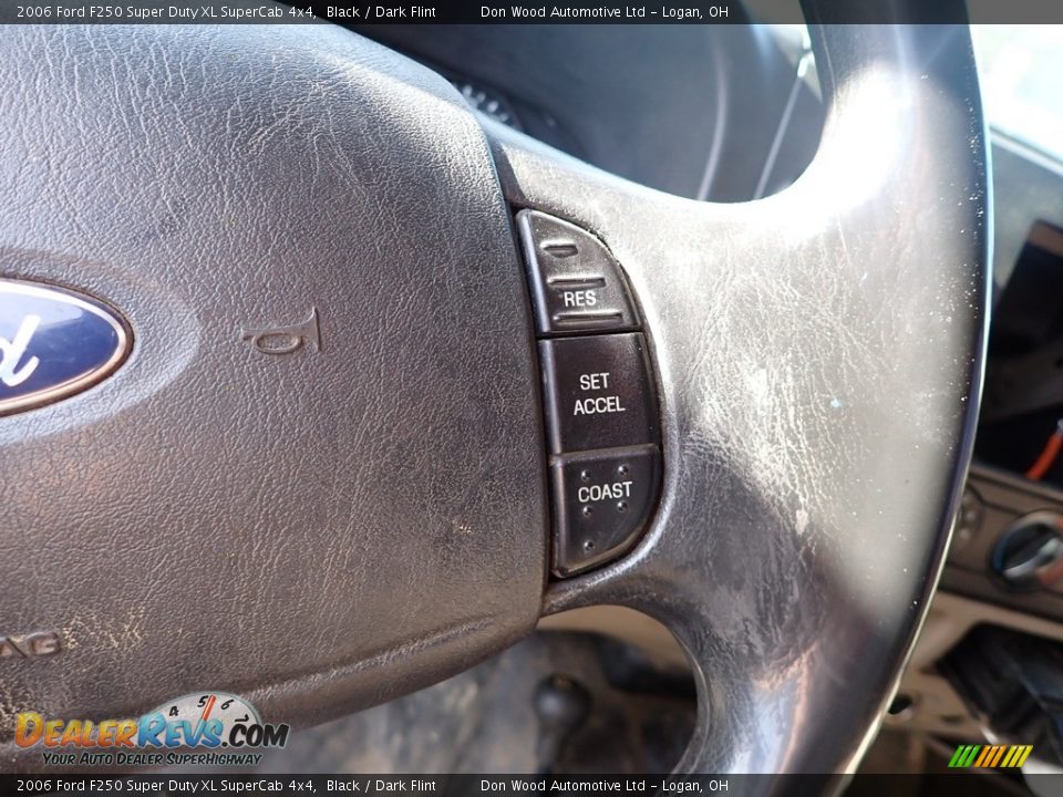 2006 Ford F250 Super Duty XL SuperCab 4x4 Black / Dark Flint Photo #11