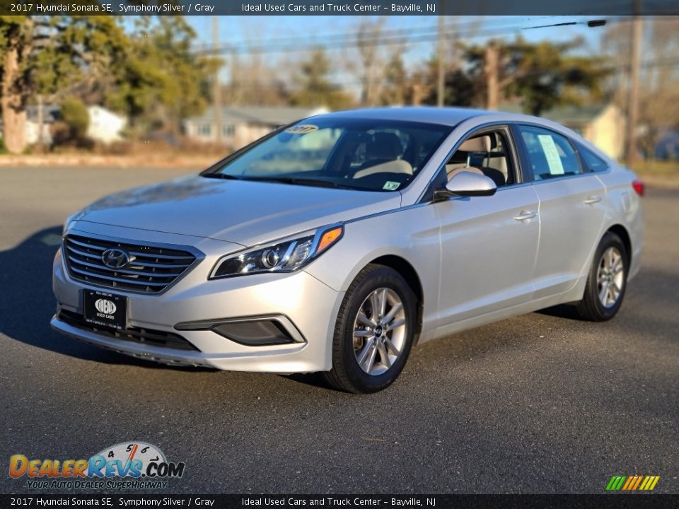 2017 Hyundai Sonata SE Symphony Silver / Gray Photo #1