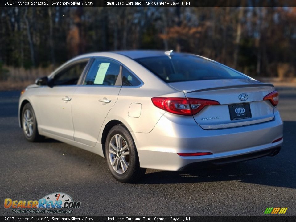 2017 Hyundai Sonata SE Symphony Silver / Gray Photo #3