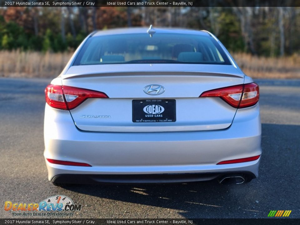 2017 Hyundai Sonata SE Symphony Silver / Gray Photo #4