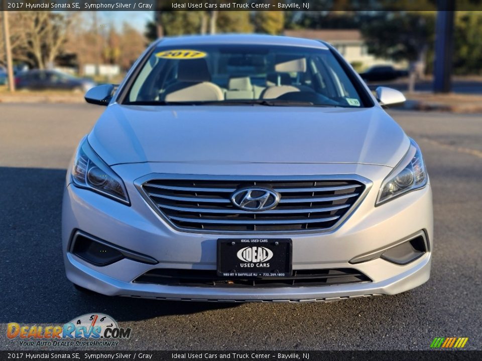 2017 Hyundai Sonata SE Symphony Silver / Gray Photo #8