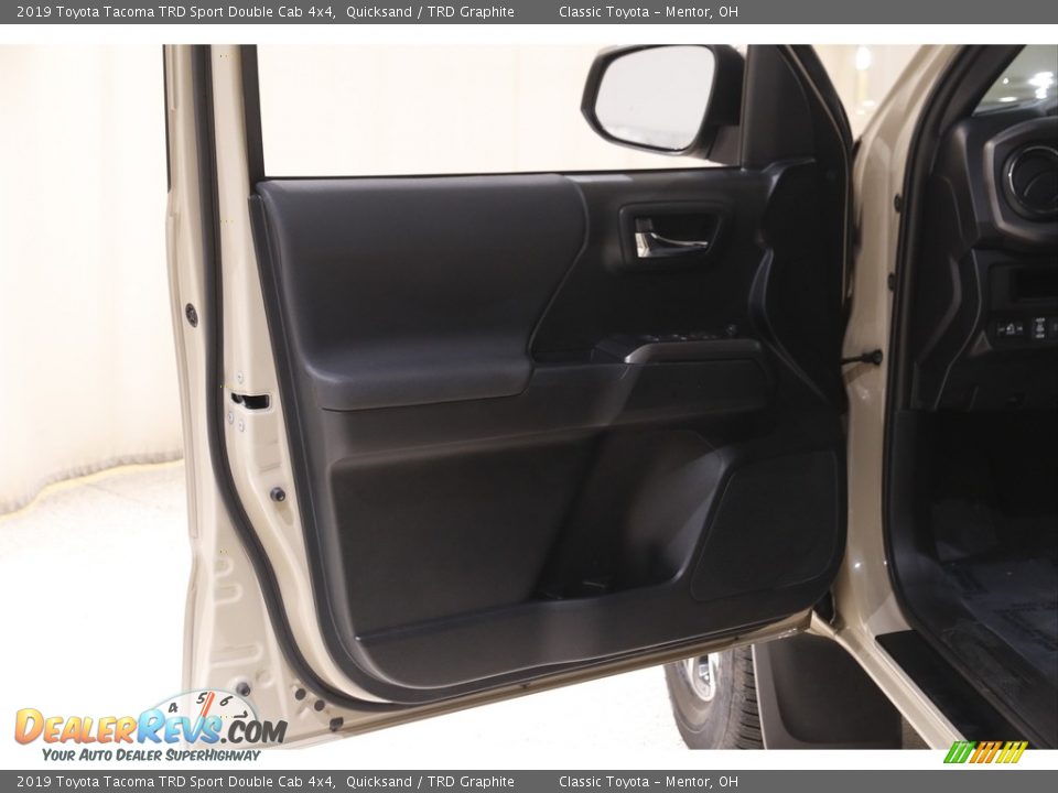 2019 Toyota Tacoma TRD Sport Double Cab 4x4 Quicksand / TRD Graphite Photo #4