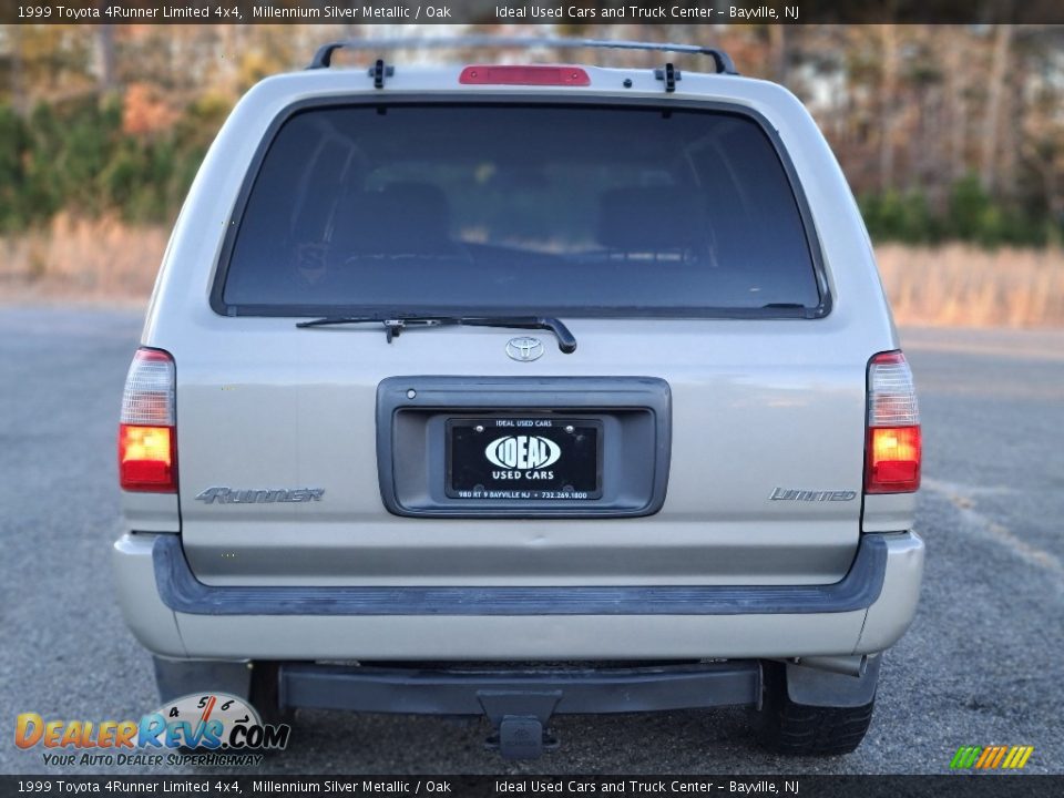 1999 Toyota 4Runner Limited 4x4 Millennium Silver Metallic / Oak Photo #4