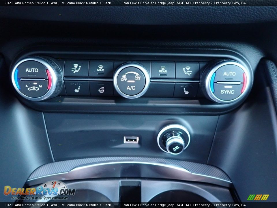 Controls of 2022 Alfa Romeo Stelvio Ti AWD Photo #19