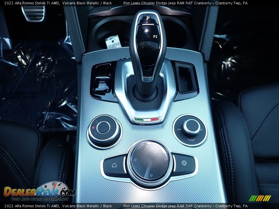 2022 Alfa Romeo Stelvio Ti AWD Shifter Photo #20