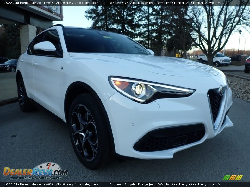 2022 Alfa Romeo Stelvio Ti AWD Alfa White / Chocolate/Black Photo #3