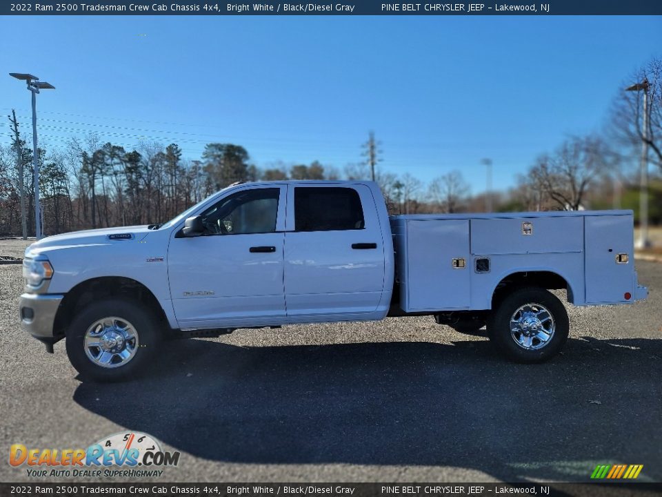 2022 Ram 2500 Tradesman Crew Cab Chassis 4x4 Bright White / Black/Diesel Gray Photo #3