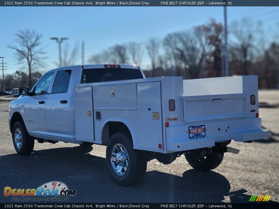 2022 Ram 2500 Tradesman Crew Cab Chassis 4x4 Bright White / Black/Diesel Gray Photo #4