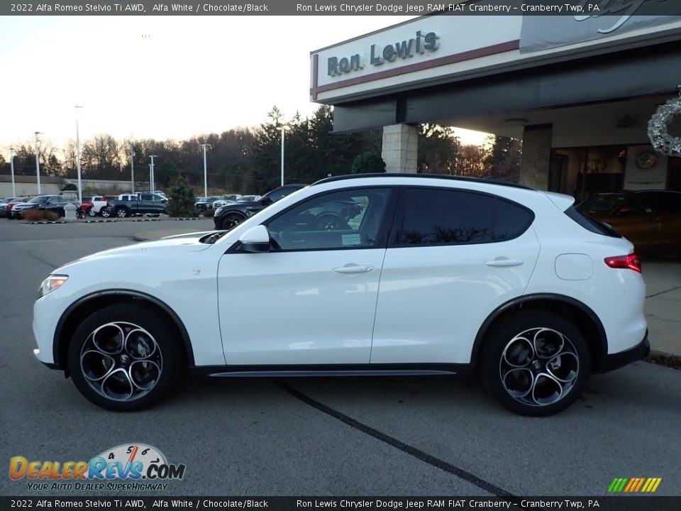 2022 Alfa Romeo Stelvio Ti AWD Alfa White / Chocolate/Black Photo #9