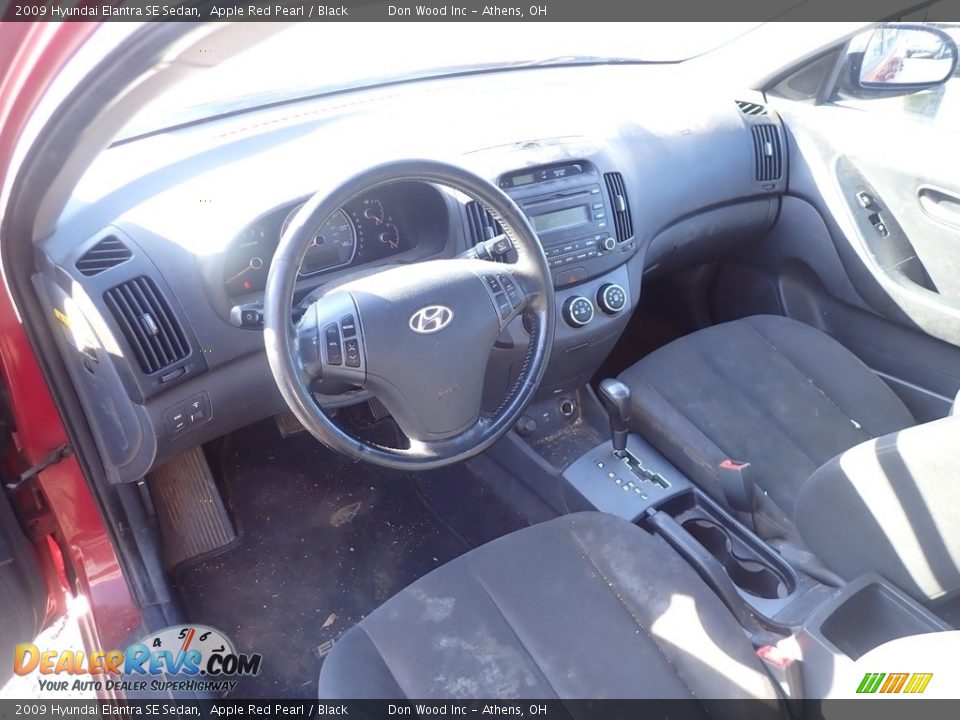 2009 Hyundai Elantra SE Sedan Apple Red Pearl / Black Photo #12