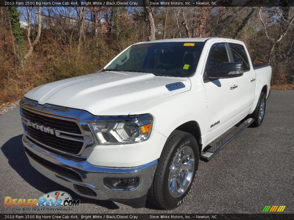 2019 Ram 1500 Big Horn Crew Cab 4x4 Bright White / Black/Diesel Gray Photo #3