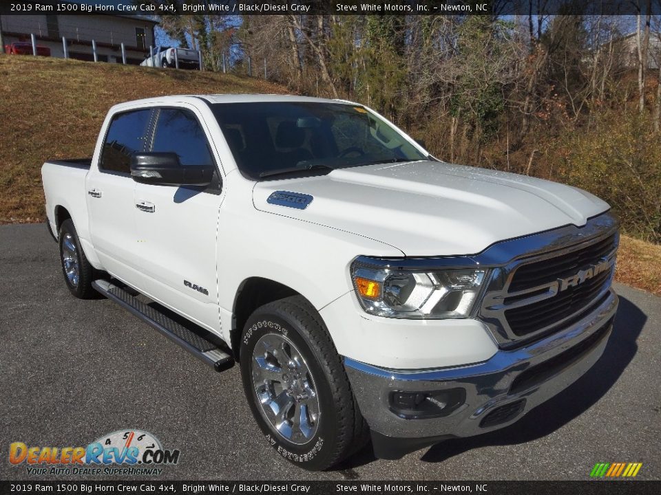 2019 Ram 1500 Big Horn Crew Cab 4x4 Bright White / Black/Diesel Gray Photo #5