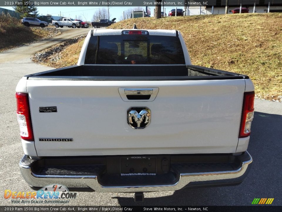 2019 Ram 1500 Big Horn Crew Cab 4x4 Bright White / Black/Diesel Gray Photo #9