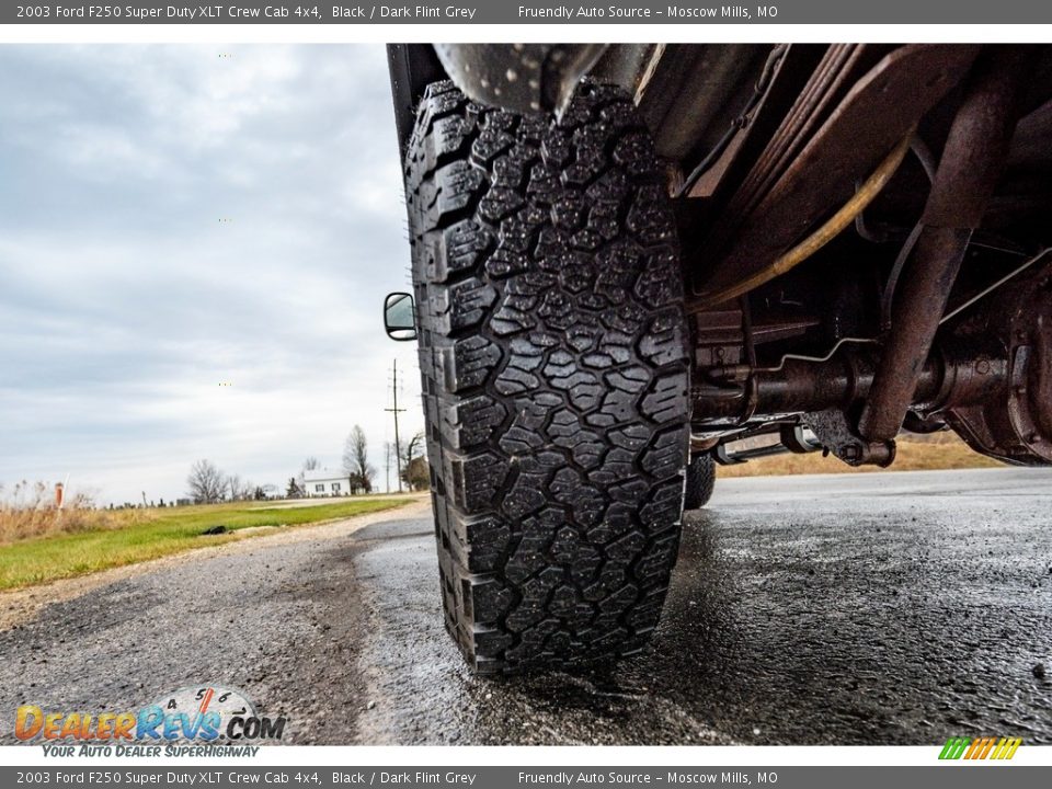 2003 Ford F250 Super Duty XLT Crew Cab 4x4 Black / Dark Flint Grey Photo #14