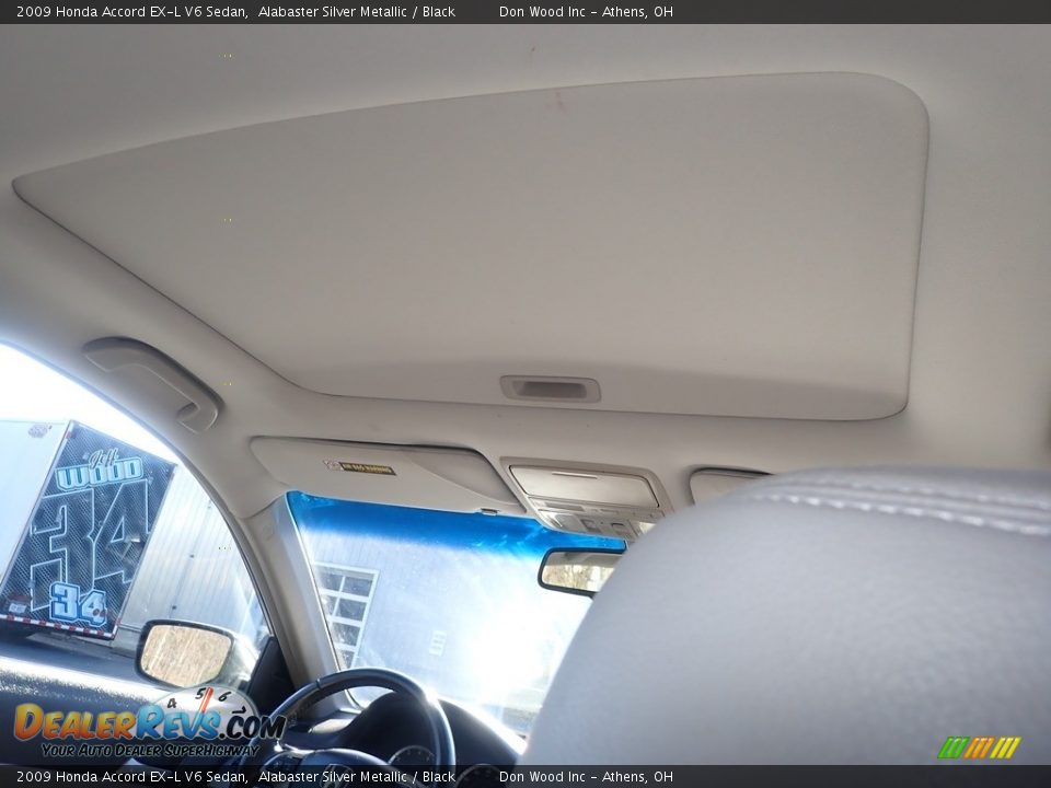 2009 Honda Accord EX-L V6 Sedan Alabaster Silver Metallic / Black Photo #2