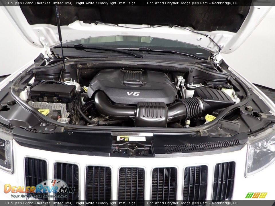 2015 Jeep Grand Cherokee Limited 4x4 Bright White / Black/Light Frost Beige Photo #11