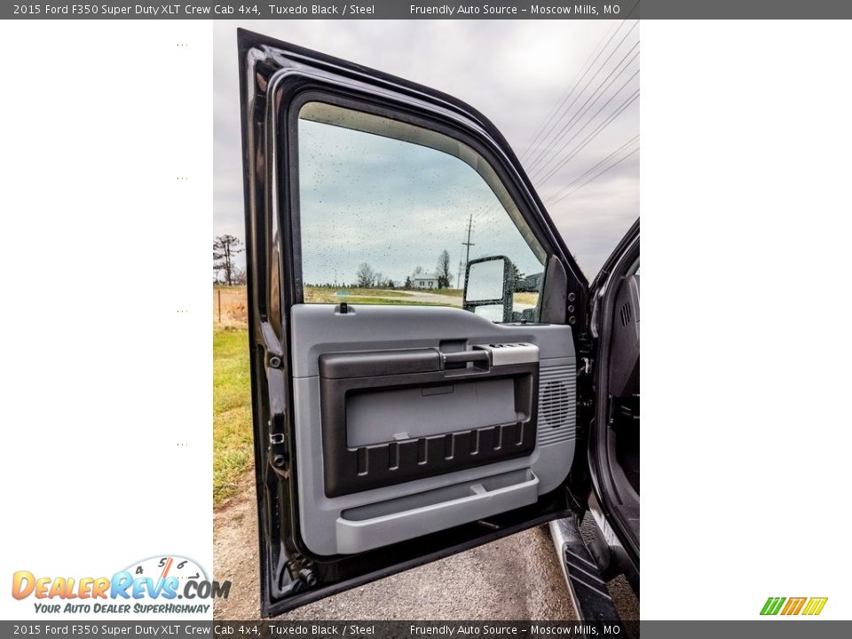 2015 Ford F350 Super Duty XLT Crew Cab 4x4 Tuxedo Black / Steel Photo #20