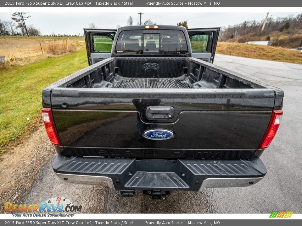 2015 Ford F350 Super Duty XLT Crew Cab 4x4 Tuxedo Black / Steel Photo #23