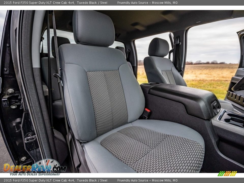 2015 Ford F350 Super Duty XLT Crew Cab 4x4 Tuxedo Black / Steel Photo #29