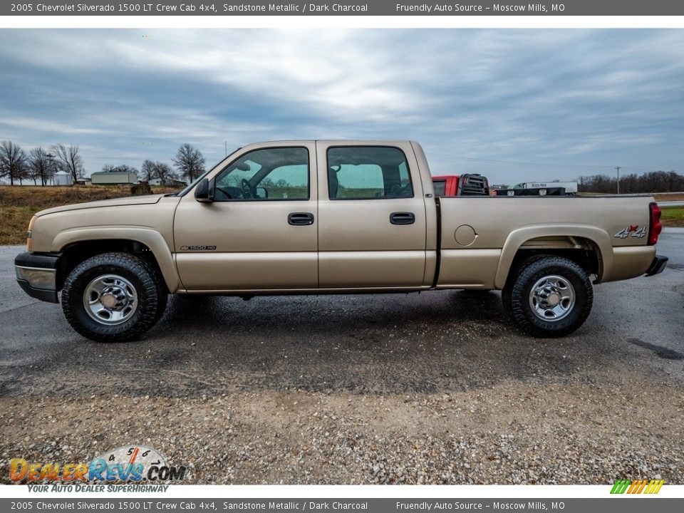 Sandstone Metallic 2005 Chevrolet Silverado 1500 LT Crew Cab 4x4 Photo #6