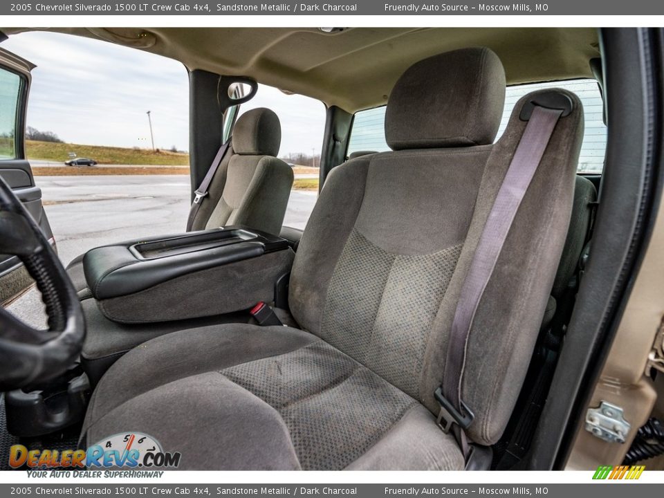 2005 Chevrolet Silverado 1500 LT Crew Cab 4x4 Sandstone Metallic / Dark Charcoal Photo #15