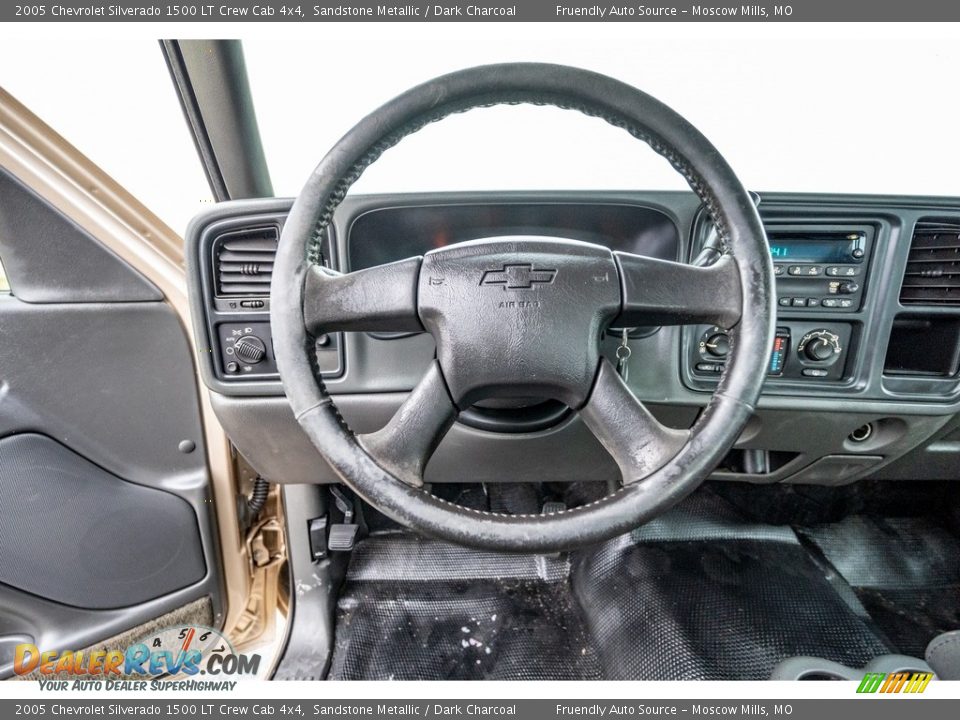 2005 Chevrolet Silverado 1500 LT Crew Cab 4x4 Sandstone Metallic / Dark Charcoal Photo #16