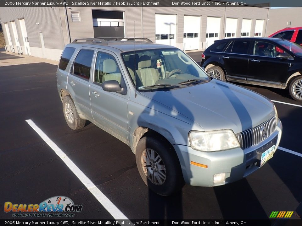 2006 Mercury Mariner Luxury 4WD Satellite Silver Metallic / Pebble/Light Parchment Photo #2