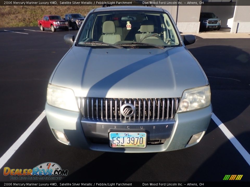 2006 Mercury Mariner Luxury 4WD Satellite Silver Metallic / Pebble/Light Parchment Photo #4