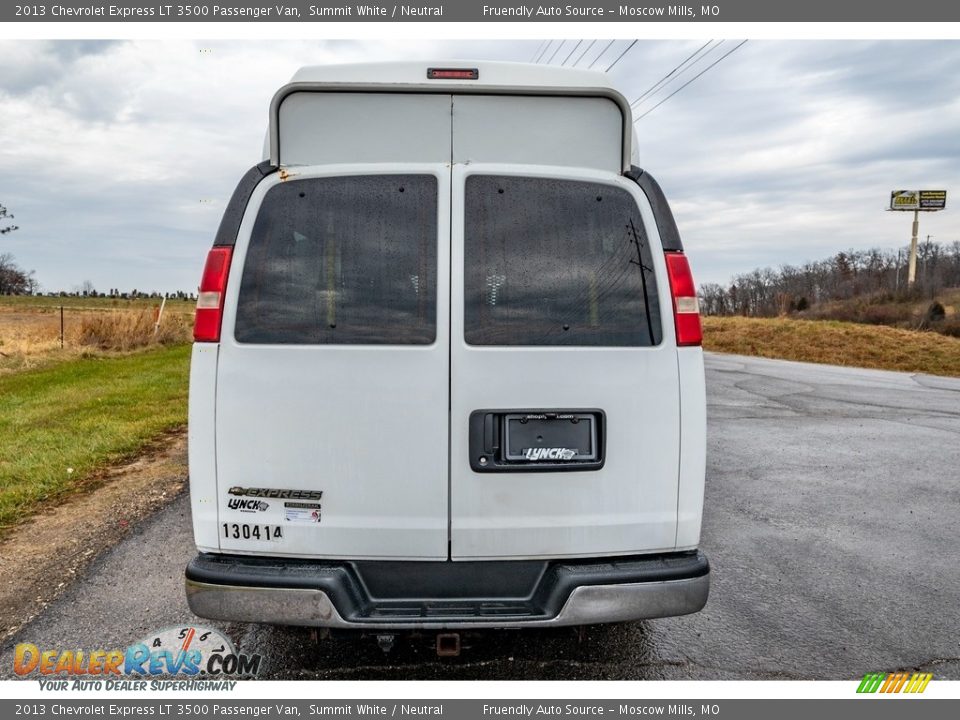 2013 Chevrolet Express LT 3500 Passenger Van Summit White / Neutral Photo #5