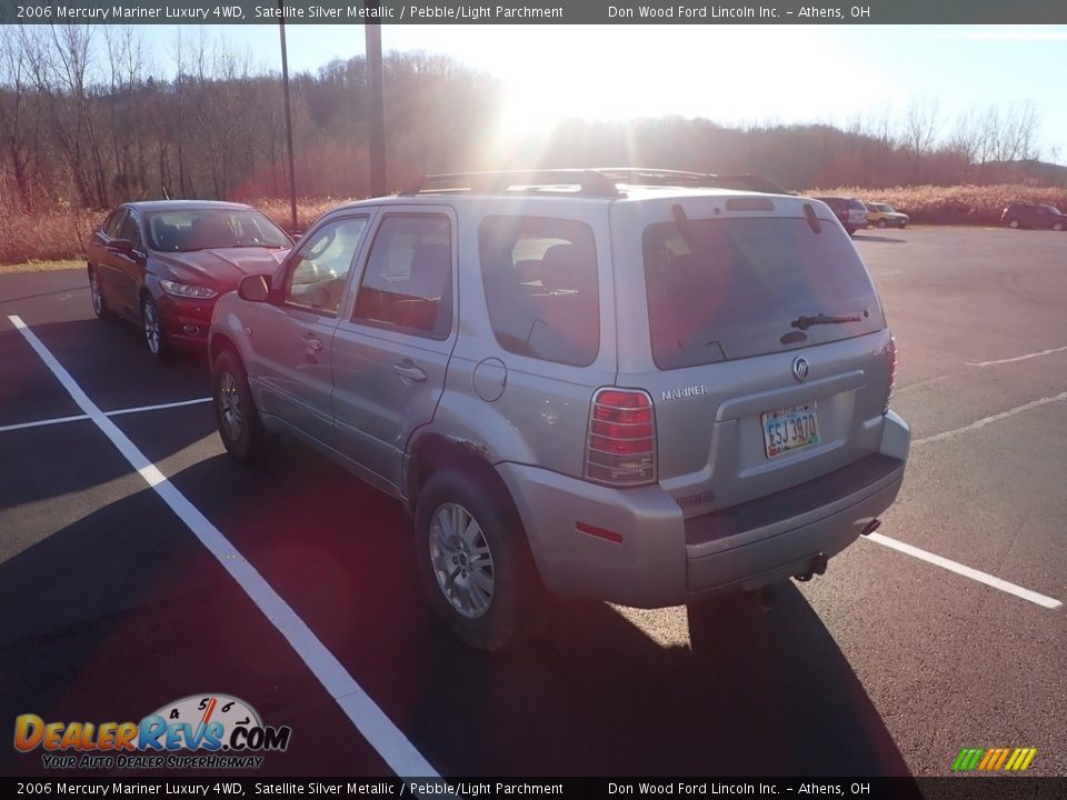 2006 Mercury Mariner Luxury 4WD Satellite Silver Metallic / Pebble/Light Parchment Photo #9